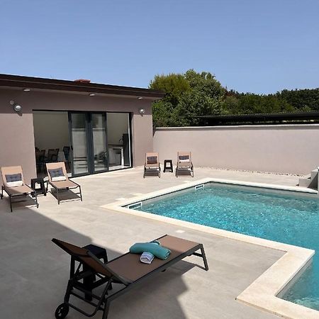 Villa Vida, Medulin - Bazen I Jacuzzi Exterior photo
