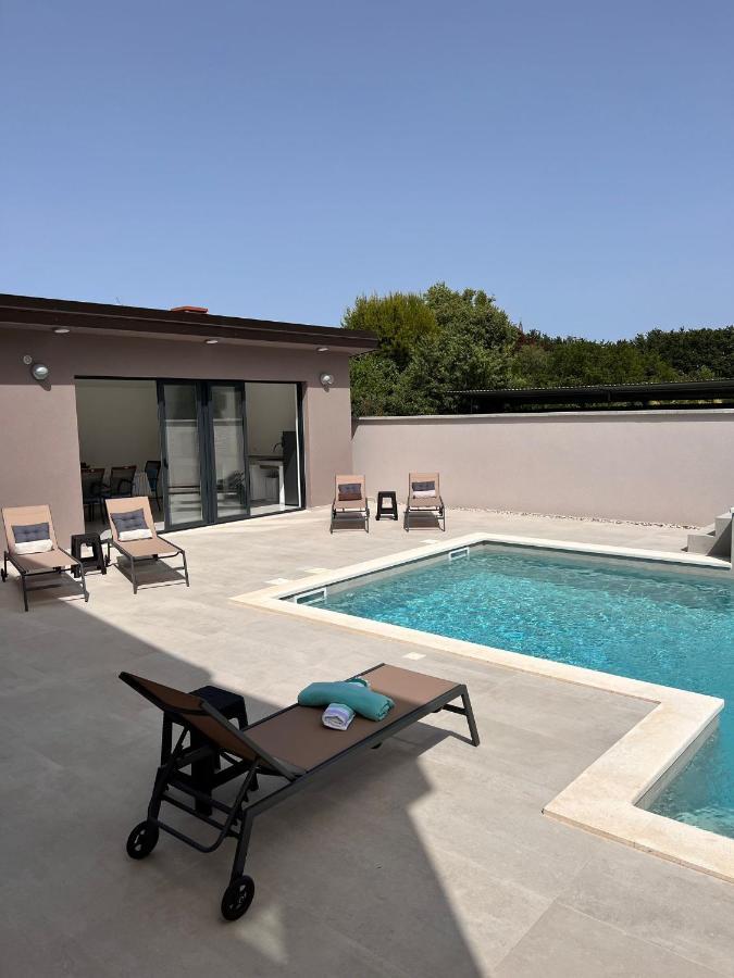 Villa Vida, Medulin - Bazen I Jacuzzi Exterior photo